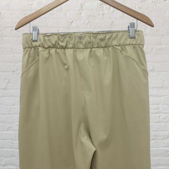 Lululemon Keep Moving Jogger Trench Tan Size 10 Luxtreme Stretch Pockets Active - Picture 4 of 16